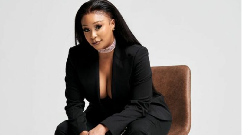 UMinnie ulindele 'ukuhlekwa' ngokwehlukanisa nomyeni
